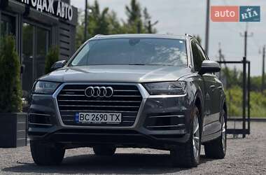 Audi Q7  2016