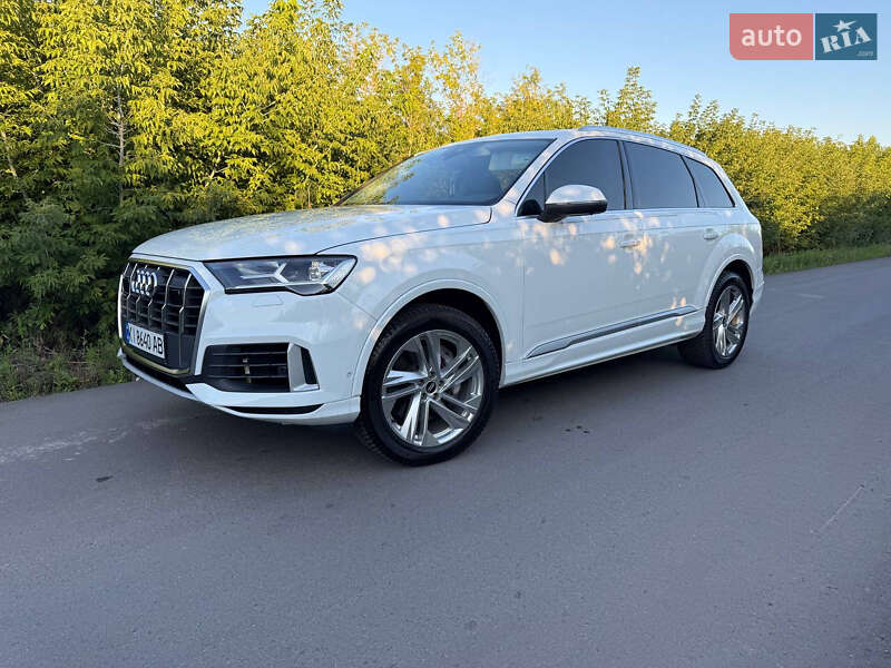 Внедорожник / Кроссовер Audi Q7 2021 в Киеве