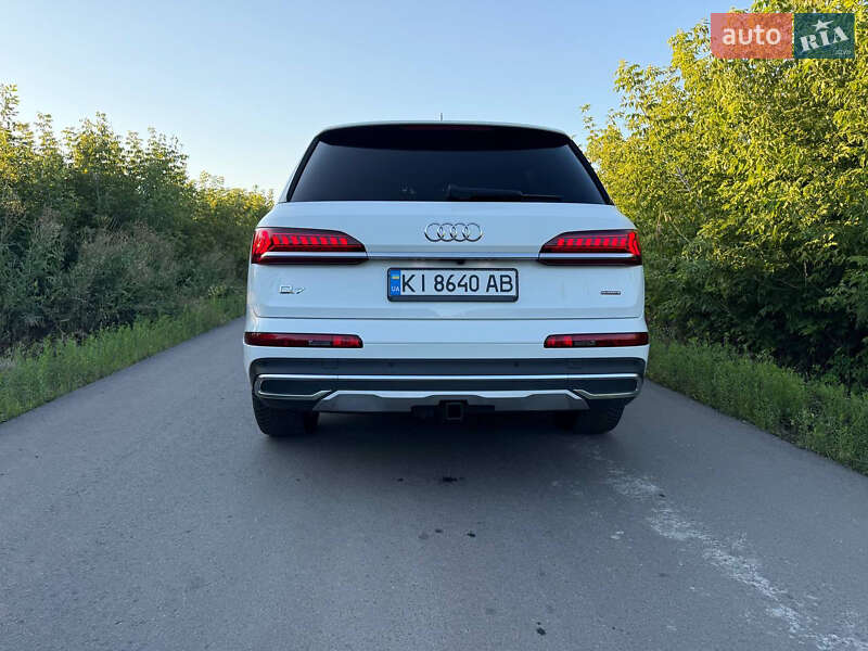 Внедорожник / Кроссовер Audi Q7 2021 в Киеве
