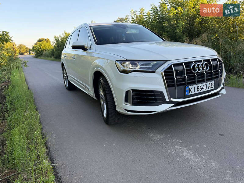 Внедорожник / Кроссовер Audi Q7 2021 в Киеве