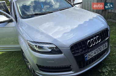 Audi Q7  2011