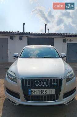 Audi Q7  2010