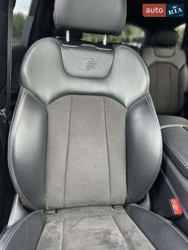 Позашляховик / Кросовер Audi Q7 2018 в Тернополі