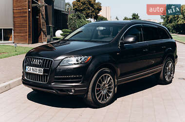 Audi Q7  2015