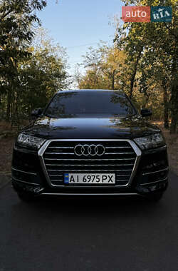 Audi Q7  2017