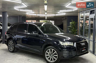 Audi Q7  2016