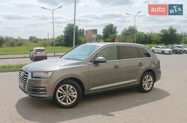 Audi Q7  2017