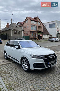 Audi Q7  2017