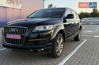 Audi Q7  2013