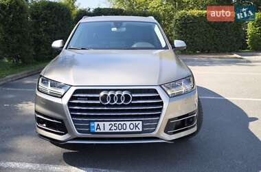 Audi Q7  2015