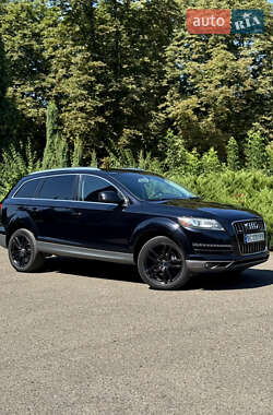 Audi Q7  2012