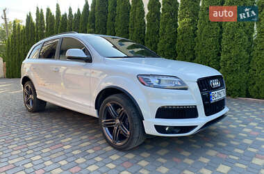 Audi Q7  2015