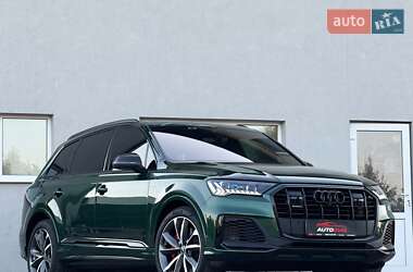 Audi Q7  2021