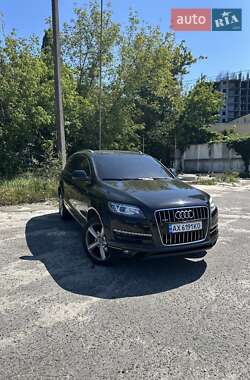 Audi Q7  2014