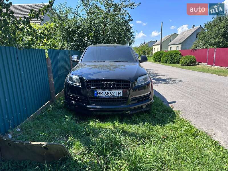Внедорожник / Кроссовер Audi Q7 2006 в Ровно фото 2 Внедорожник / Кроссовер Audi Q7 2006 в Ровно