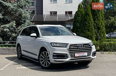 Audi Q7  2016