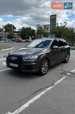 Audi Q7  2016
