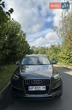 Audi Q7  2015