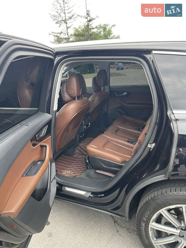 Позашляховик / Кросовер Audi Q7 2019 в Харкові