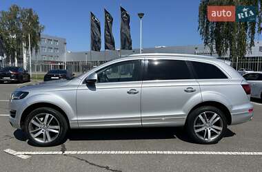Audi Q7  2015