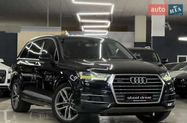Audi Q7 2016