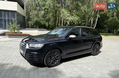 Audi Q7  2016
