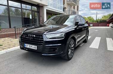 Audi Q7  2016