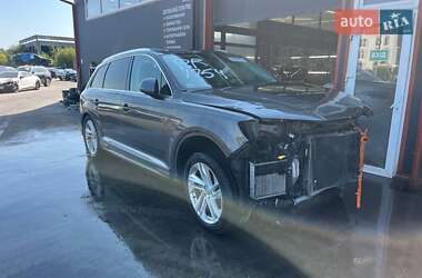 Audi Q7  2020