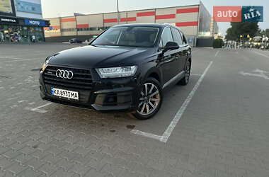 Audi Q7  2016