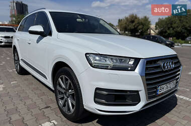 Audi Q7  2016