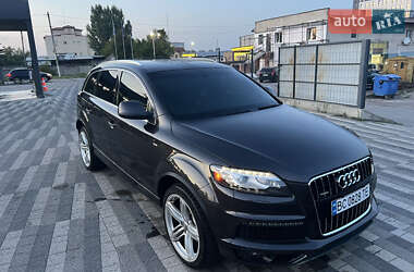 Audi Q7  2012