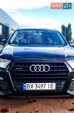 Audi Q7  2016