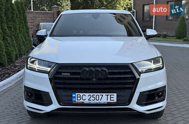 Audi Q7  2016