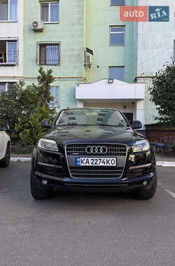 Audi Q7  2008