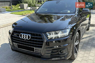 Audi Q7  2017