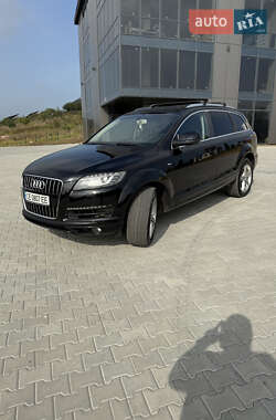 Audi Q7  2012