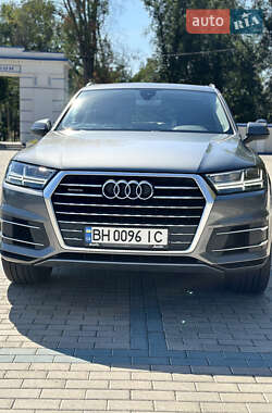 Audi Q7 2015