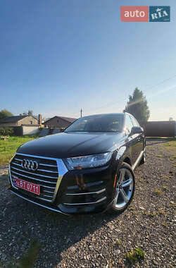Audi Q7  2019