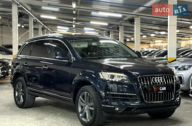 Audi Q7  2012