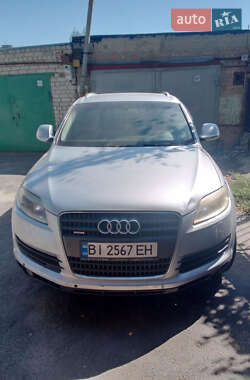 Audi Q7  2006