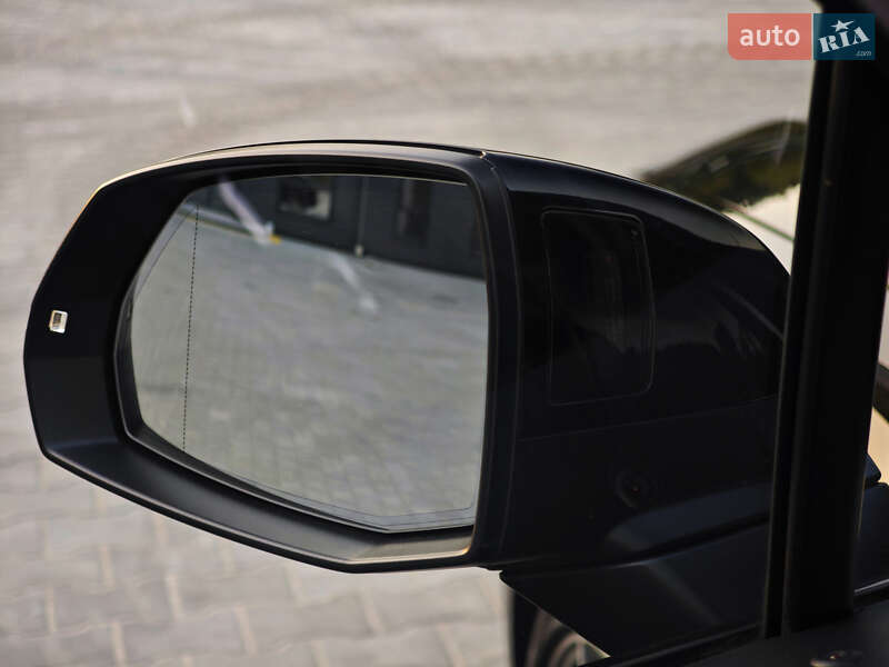 Внедорожник / Кроссовер Audi Q7 2018 в Дубно