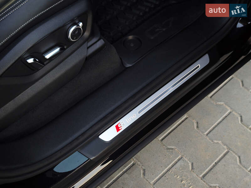 Внедорожник / Кроссовер Audi Q7 2018 в Дубно