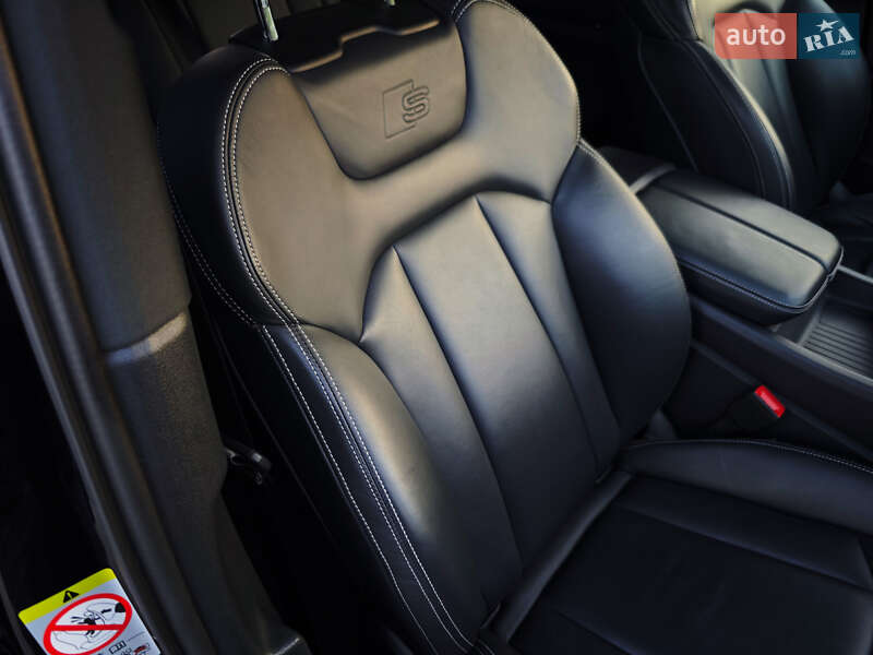 Внедорожник / Кроссовер Audi Q7 2018 в Дубно