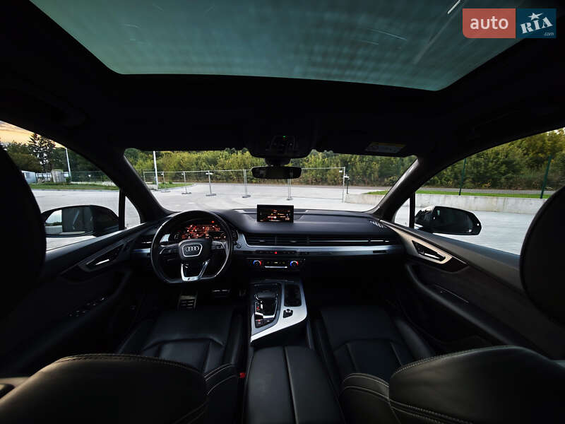 Внедорожник / Кроссовер Audi Q7 2018 в Дубно