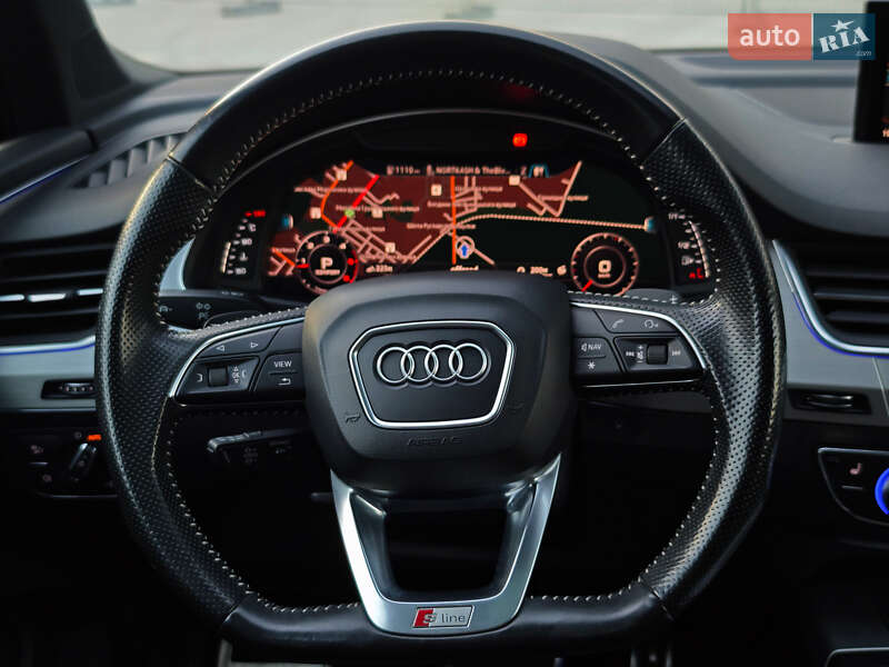 Внедорожник / Кроссовер Audi Q7 2018 в Дубно