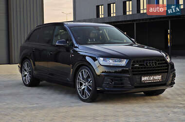 Внедорожник / Кроссовер Audi Q7 2018 в Дубно