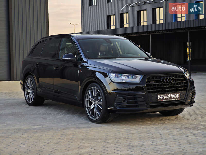 Внедорожник / Кроссовер Audi Q7 2018 в Дубно