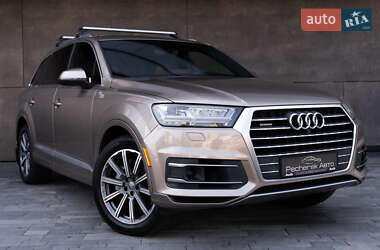 Audi Q7  2019