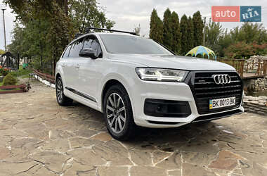 Audi Q7  2016