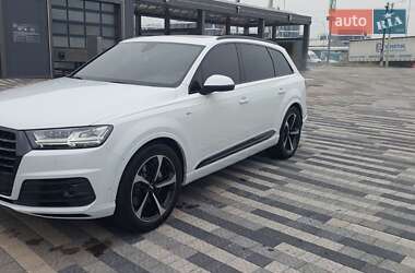 Audi Q7  2018